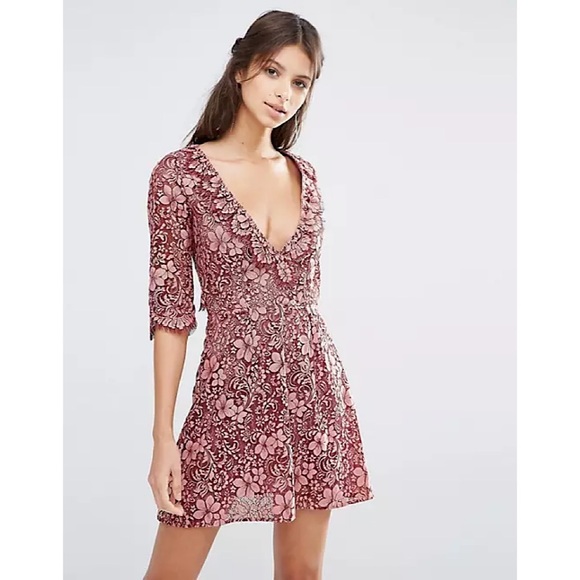 For Love And Lemons Dresses & Skirts - For Love and Lemons Theodora Lace Mini Dress in Rosie Size XS